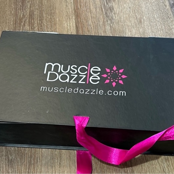 Muscle Dazzle Bikini - Picture 8 of 12